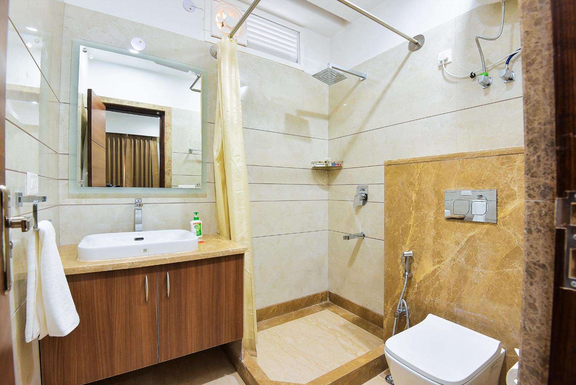 Olive Service Apartments - Golf Course Road Gurgaon Exteriör bild
